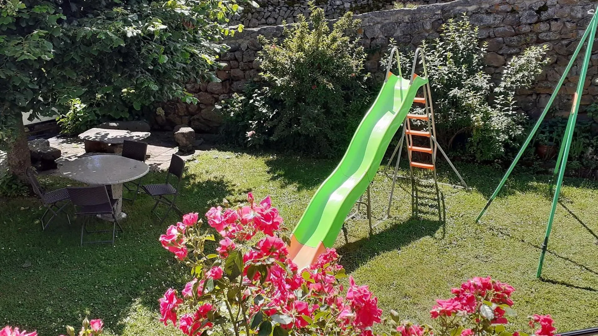Gite Tout Inclus Avec Terrasse, Jardin Et Parkings, Proche Puy-En-Velay Et Chemins De Randonnee. - Fr-1-582-323 Seneujols Holiday home