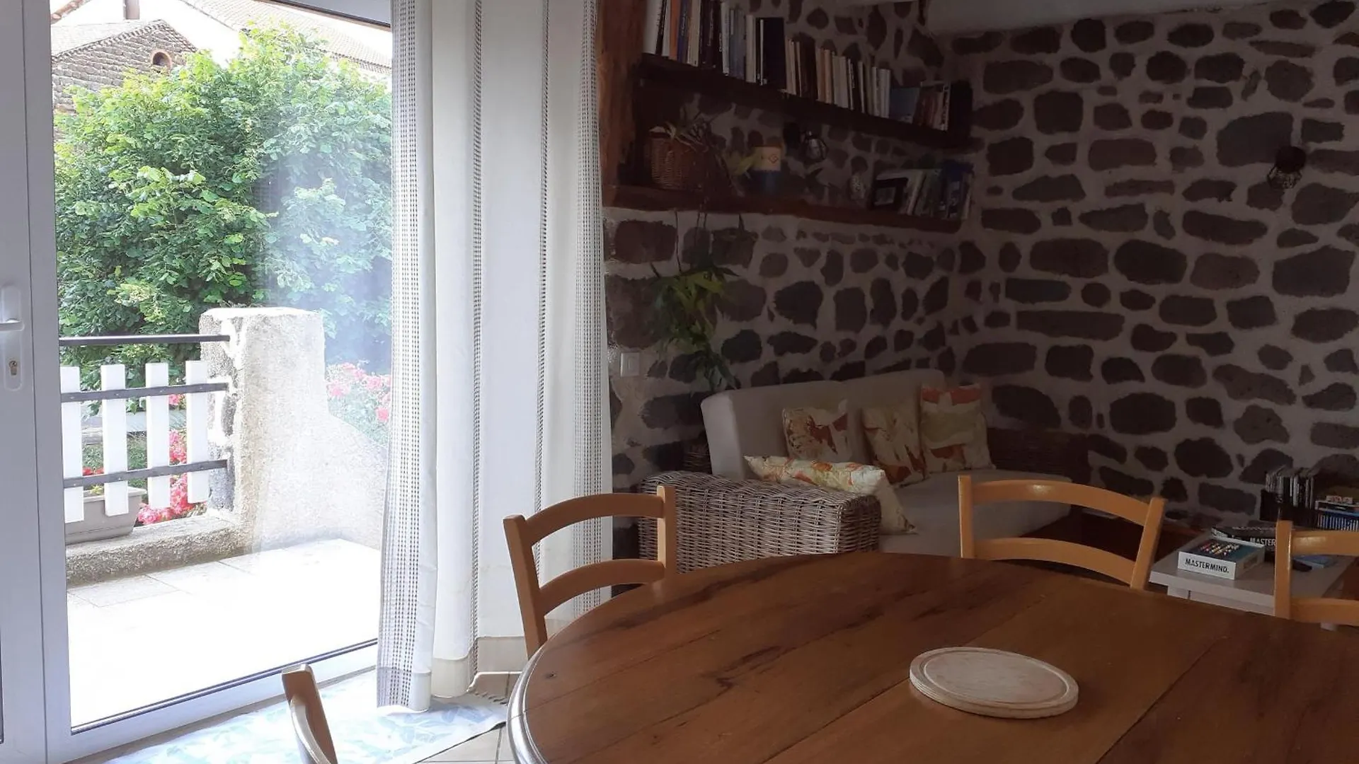 Gite Tout Inclus Avec Terrasse, Jardin Et Parkings, Proche Puy-En-Velay Et Chemins De Randonnee. - Fr-1-582-323 Seneujols